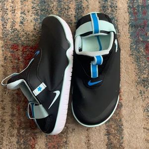 Women’s Nike healthcare shoes. Size 5.5